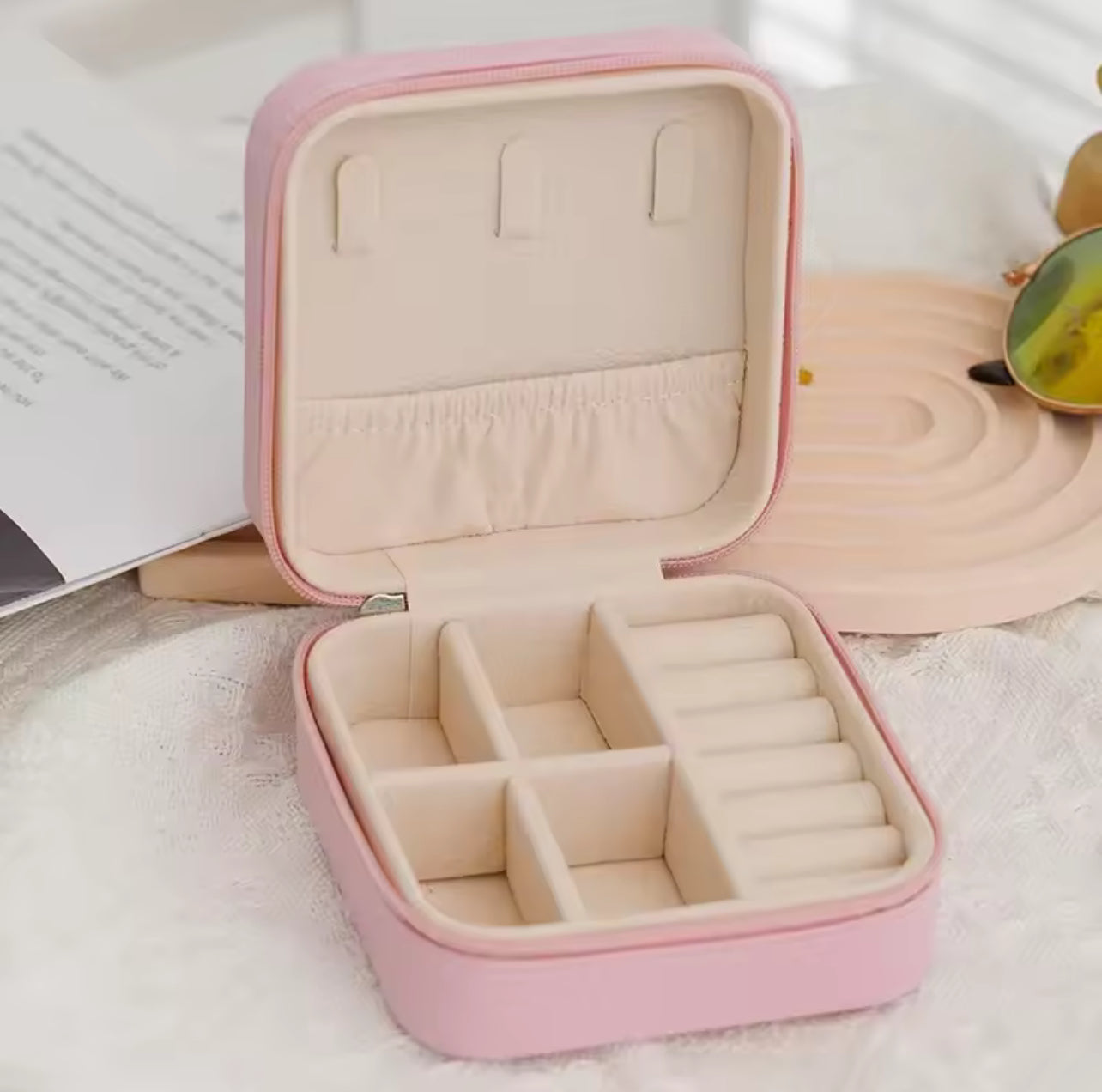LuxeFold™ Travel Jewelry Organizer